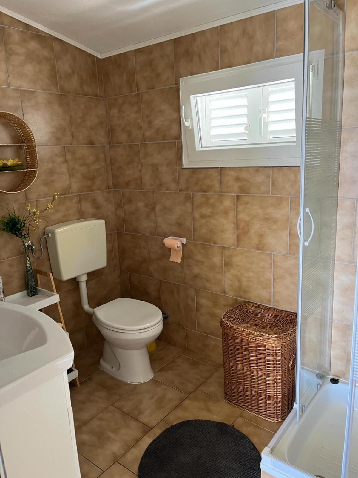 Apartmani Fijan Pag Town Exteriör bild